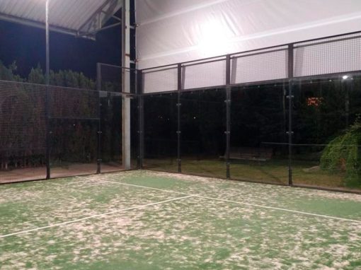 Iluminación de pista de padel en Chas Asturias