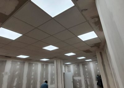 instalación eléctrica completa en local de formacion en Oviedo Asturias