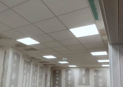 instalación eléctrica completa en local de formacion en Oviedo Asturias