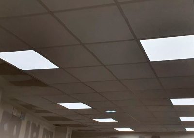 instalación eléctrica completa en local de formacion en Oviedo Asturias
