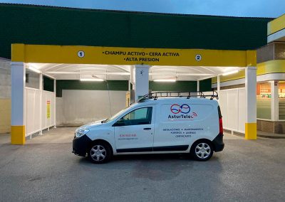 Sustitución de pantallas de luz en boxes de lavado en Piedras blancas Asturias